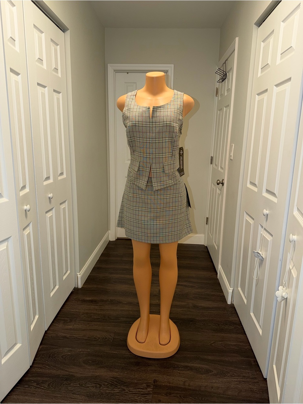 ETERNAL MODA SET PLAID  Sleeveless Shift Dress - skort Gray Plaid size 1X